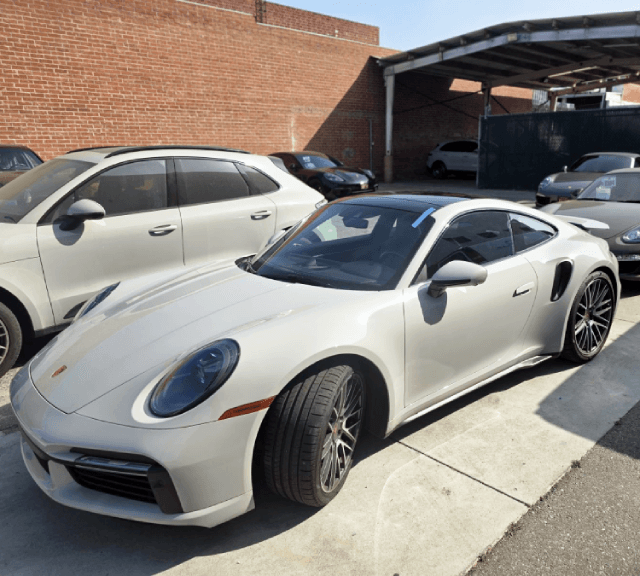 porsche-windshield-replacement Porsche Windshield Replacement